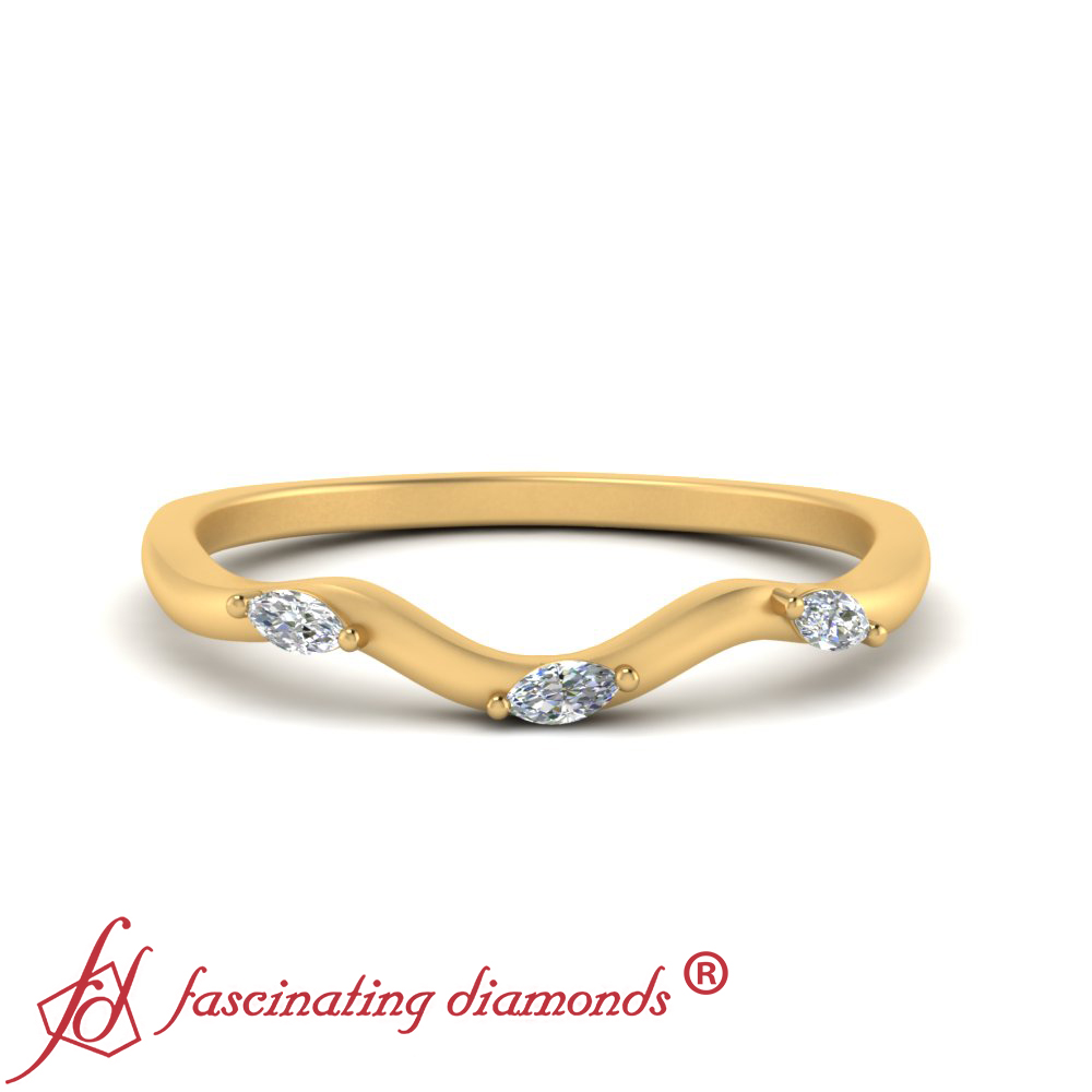 Delicate Thin Curved Plain Wedding Band For Women In 14K