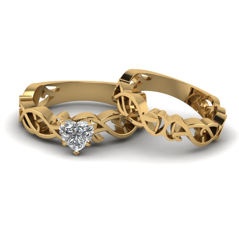 Heart Shaped Diamond Intricate Grid Solitaire Wedding Set In 18k 18k Gold Wedding Ring Set
